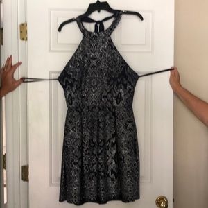 Old homecoming dress, won’t wear again